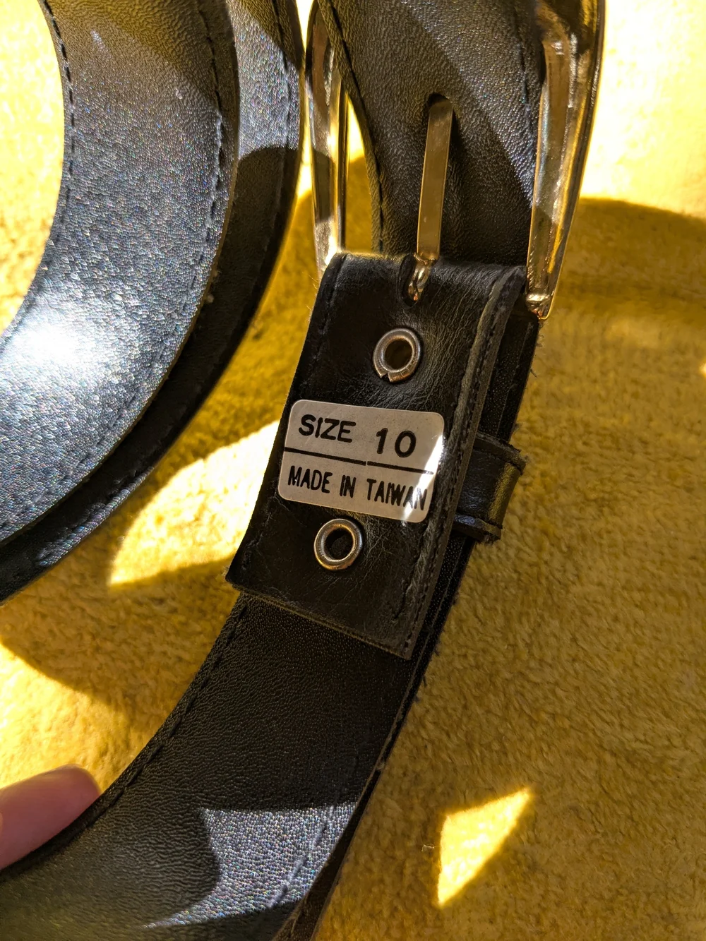 Vtg 90's Classic Black Belt with Gold Buckle💫